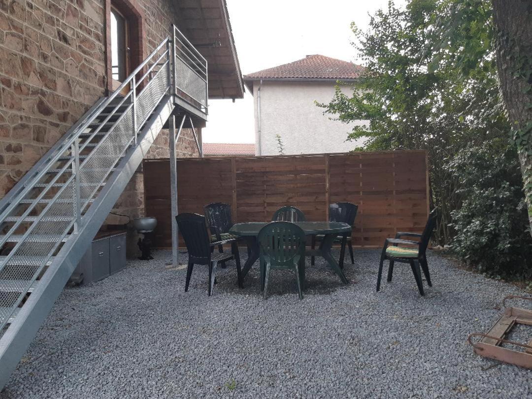 Pommiers-en-Forez Chambre D Hote La Grange מראה חיצוני תמונה